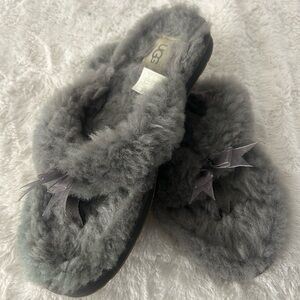 UGG Women's Charcoal Fluffy Slippers